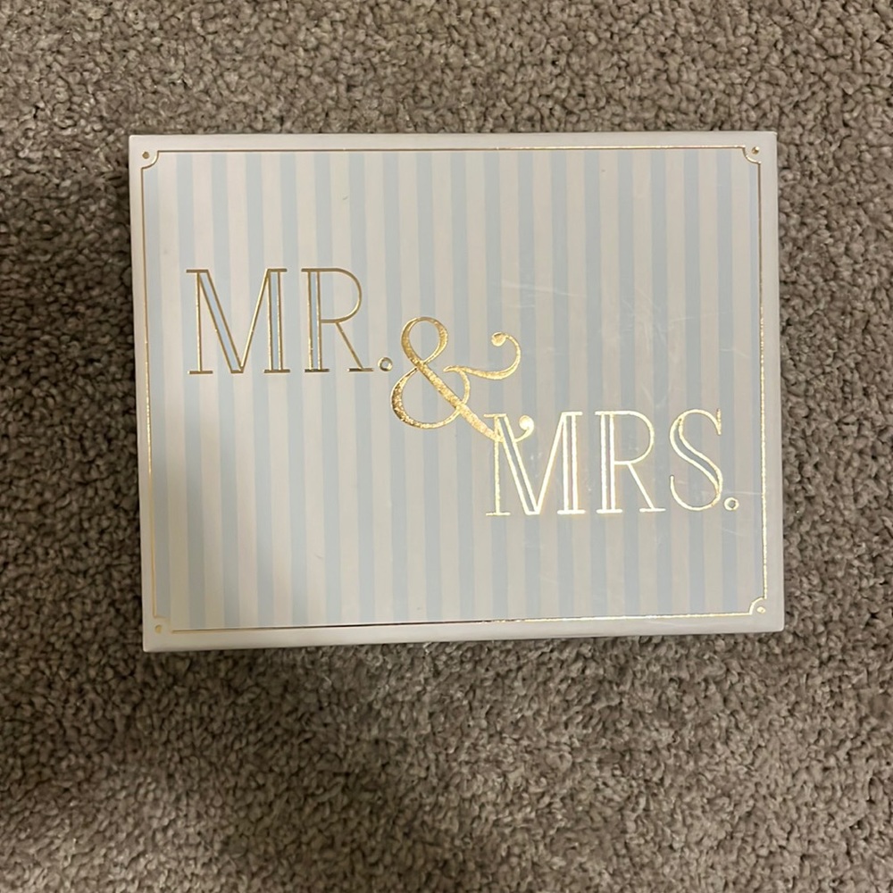 20 wedding note cards and envelopes